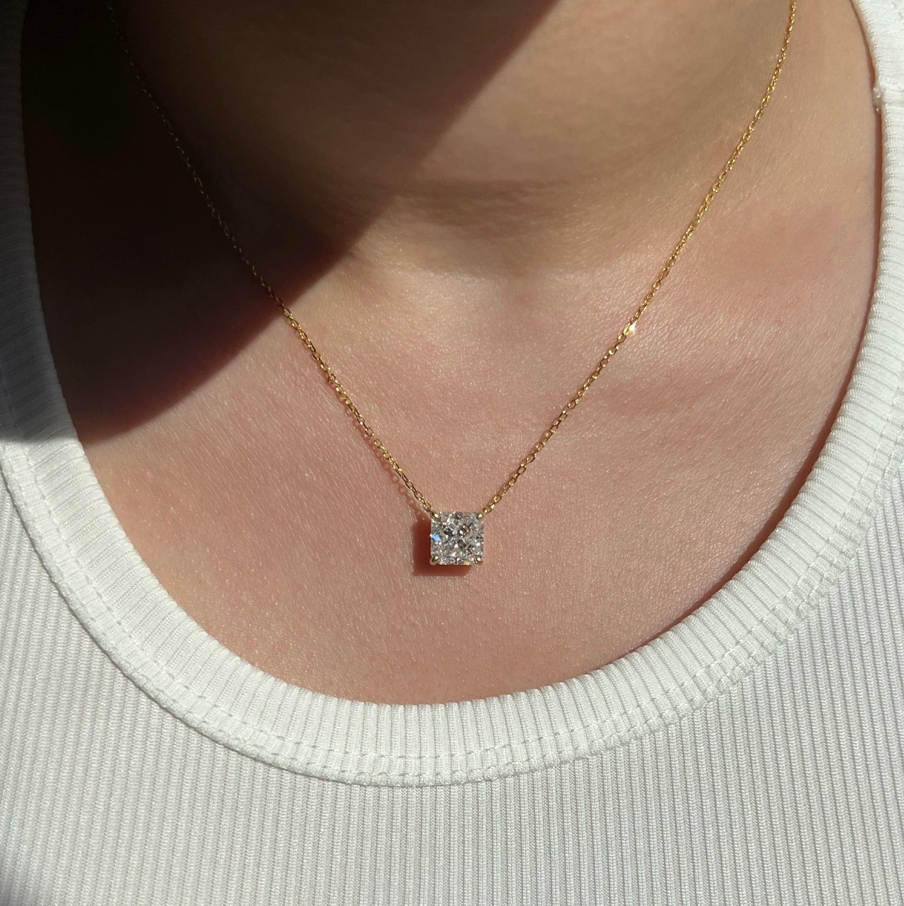 Lésa Radiant Cut Square Sterling Silver Pendant Necklace