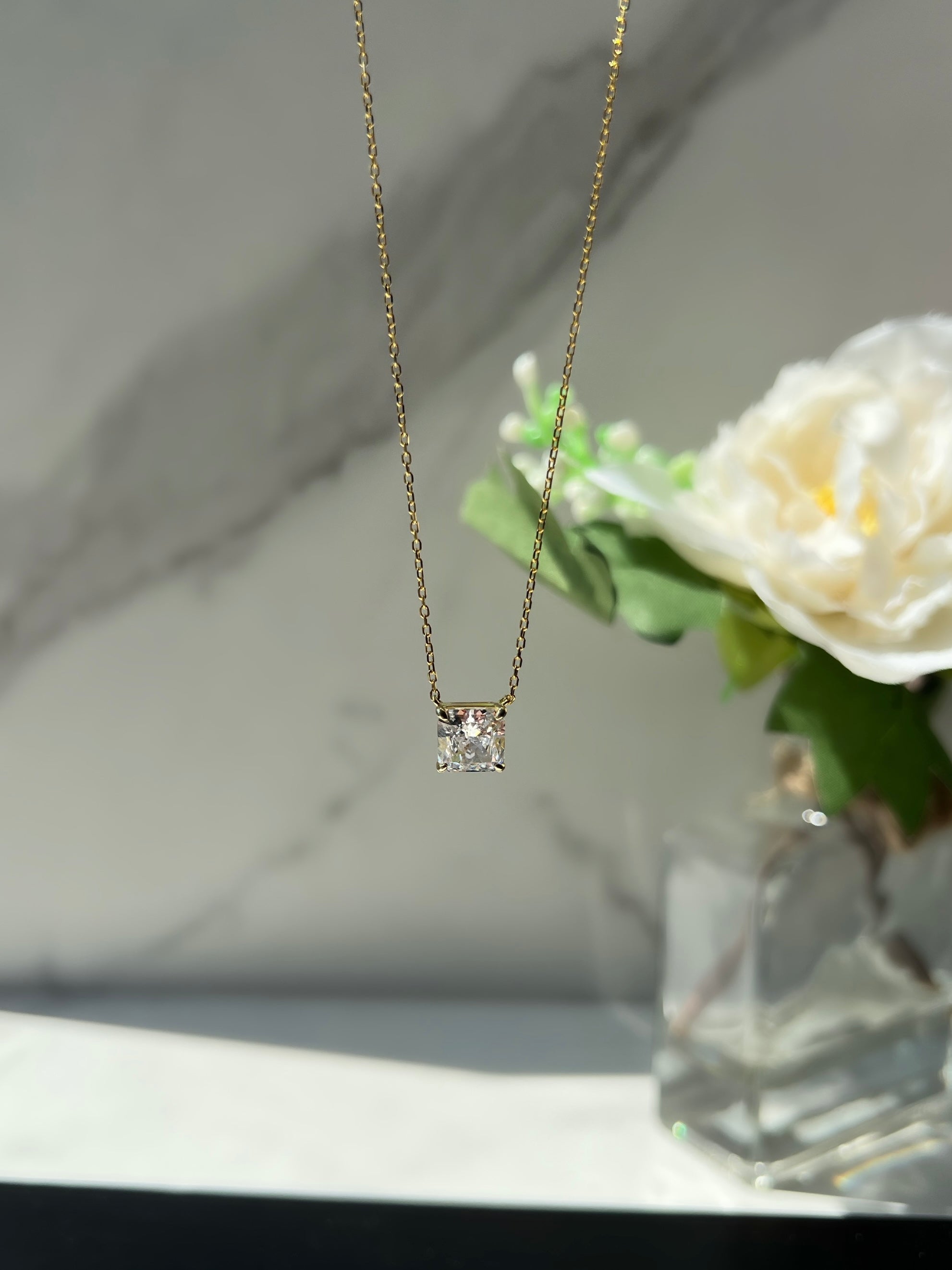 Lésa Radiant Cut Square Sterling Silver Pendant Necklace