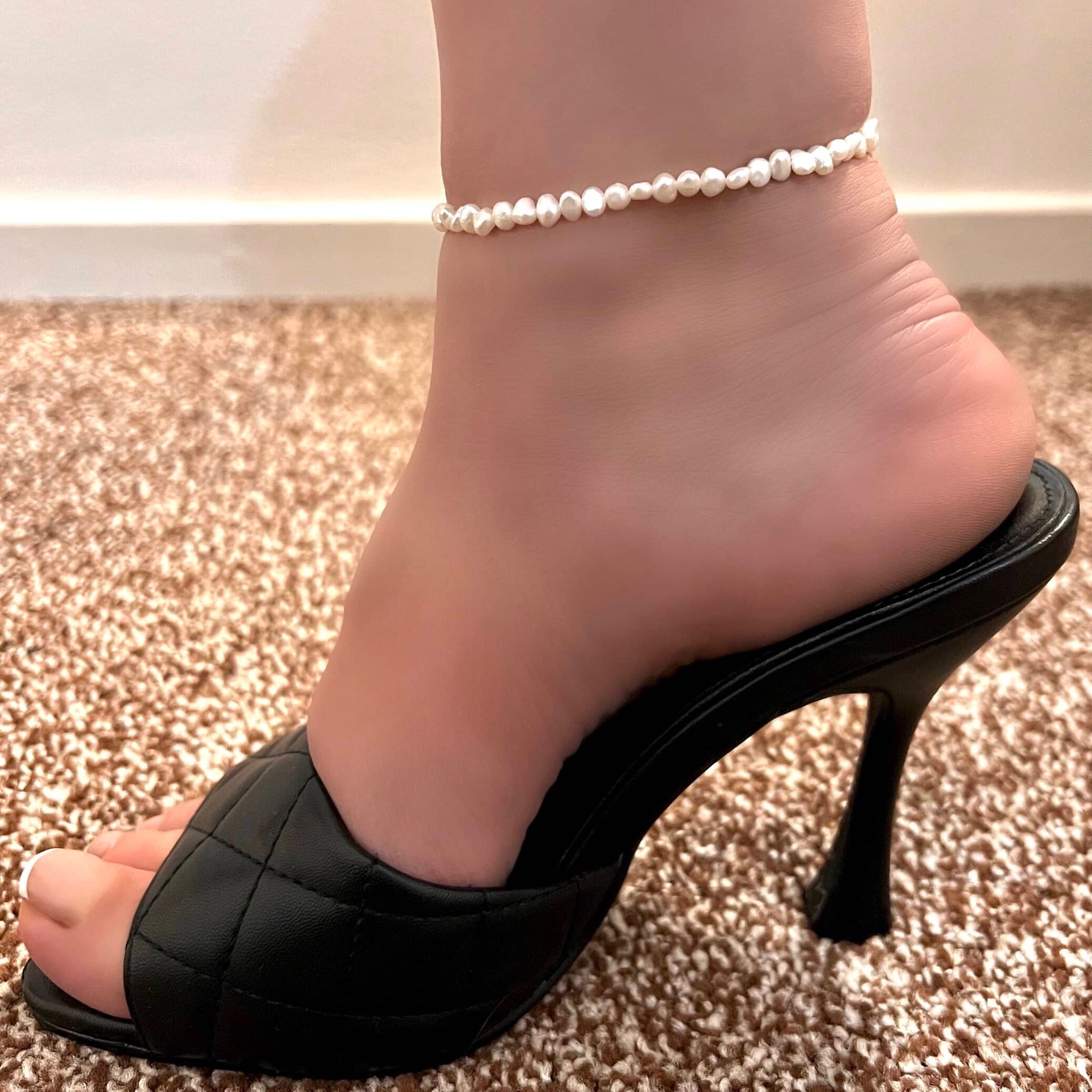 Nia Irregular Pearl Anklet
