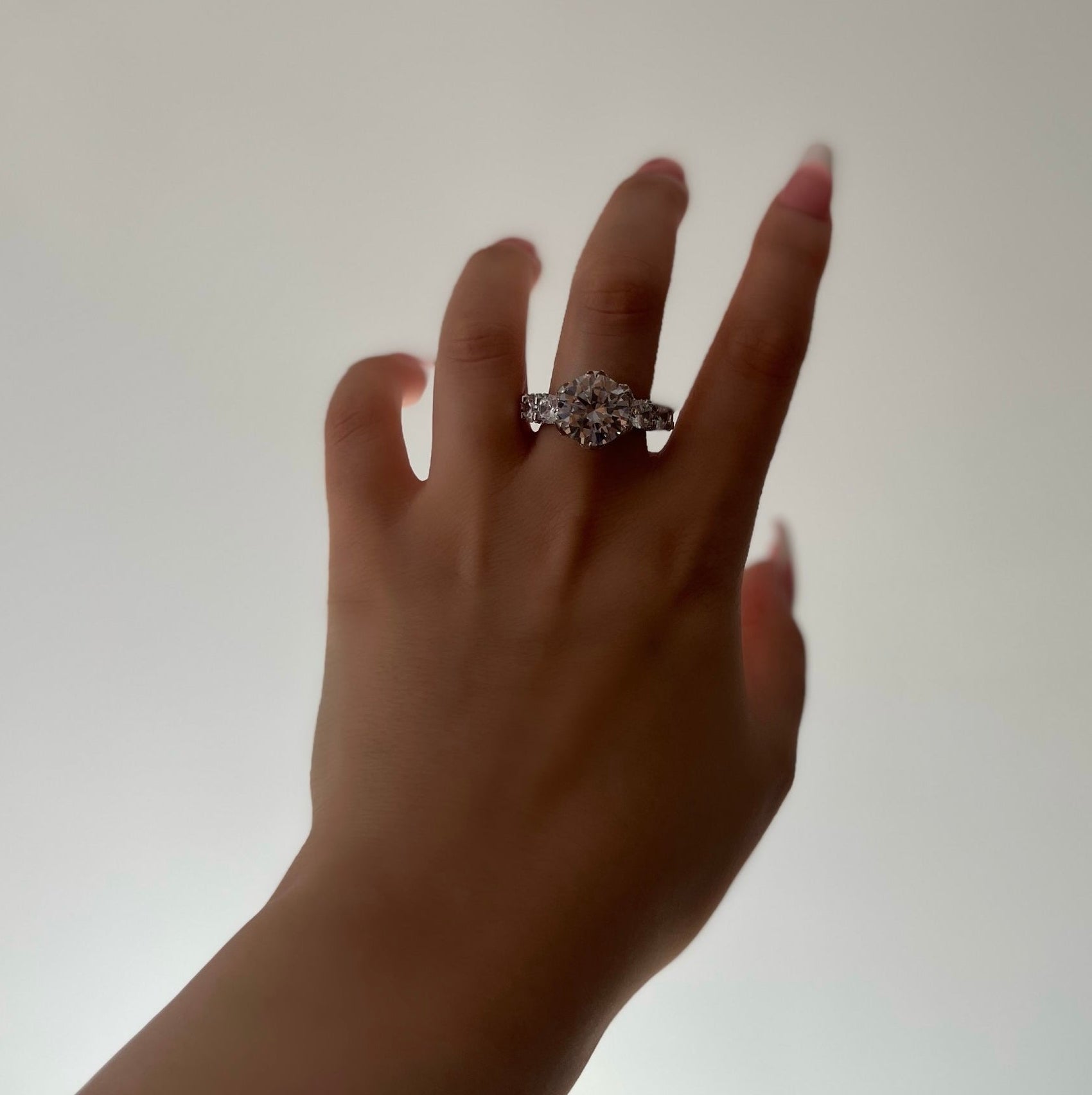 Varenna Round Cut Ring