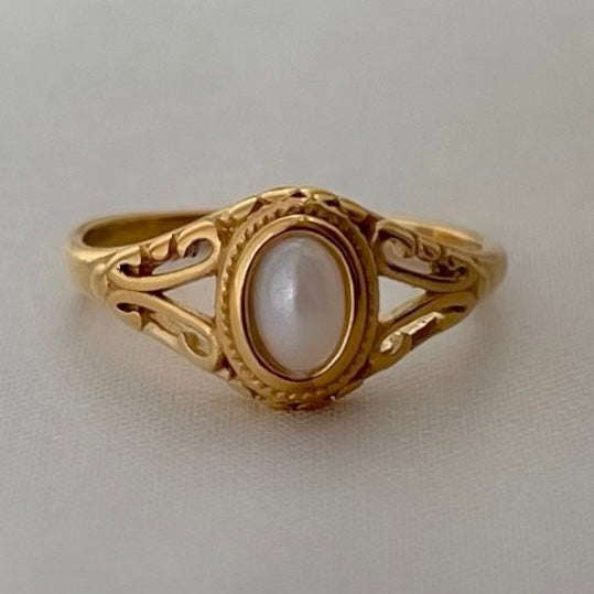 Alayna Pearl Detail Gold Ring
