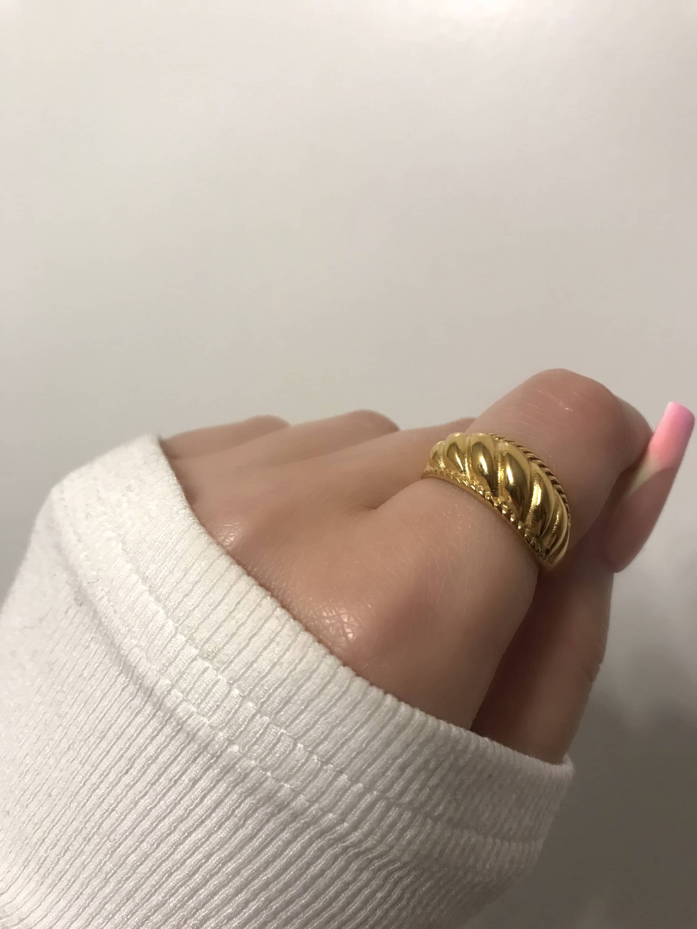 Havana Gold Ridged Croissant Ring