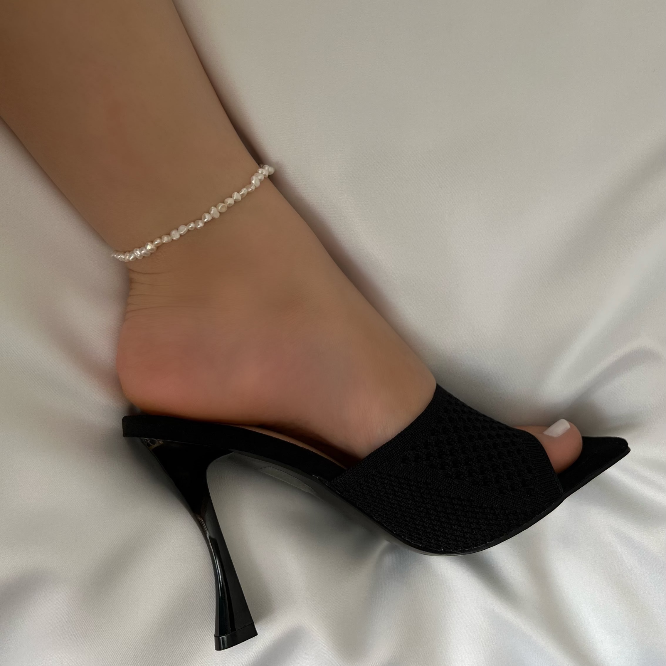 Nia Irregular Pearl Anklet