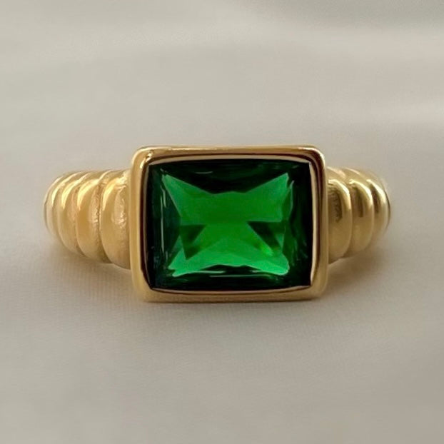 Lana Emerald Green Croissant Signet Ring