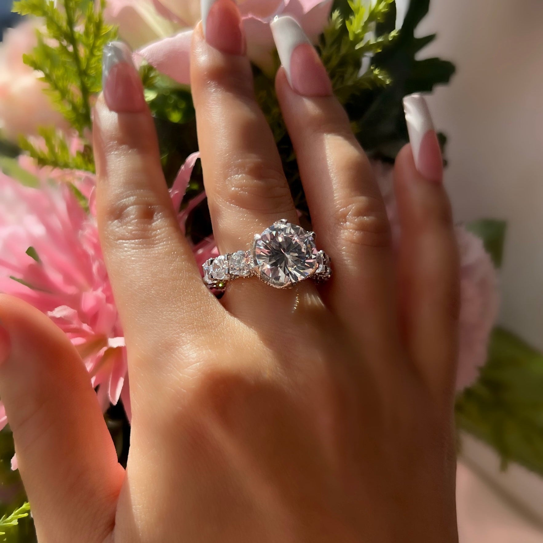 Varenna Round Cut Ring