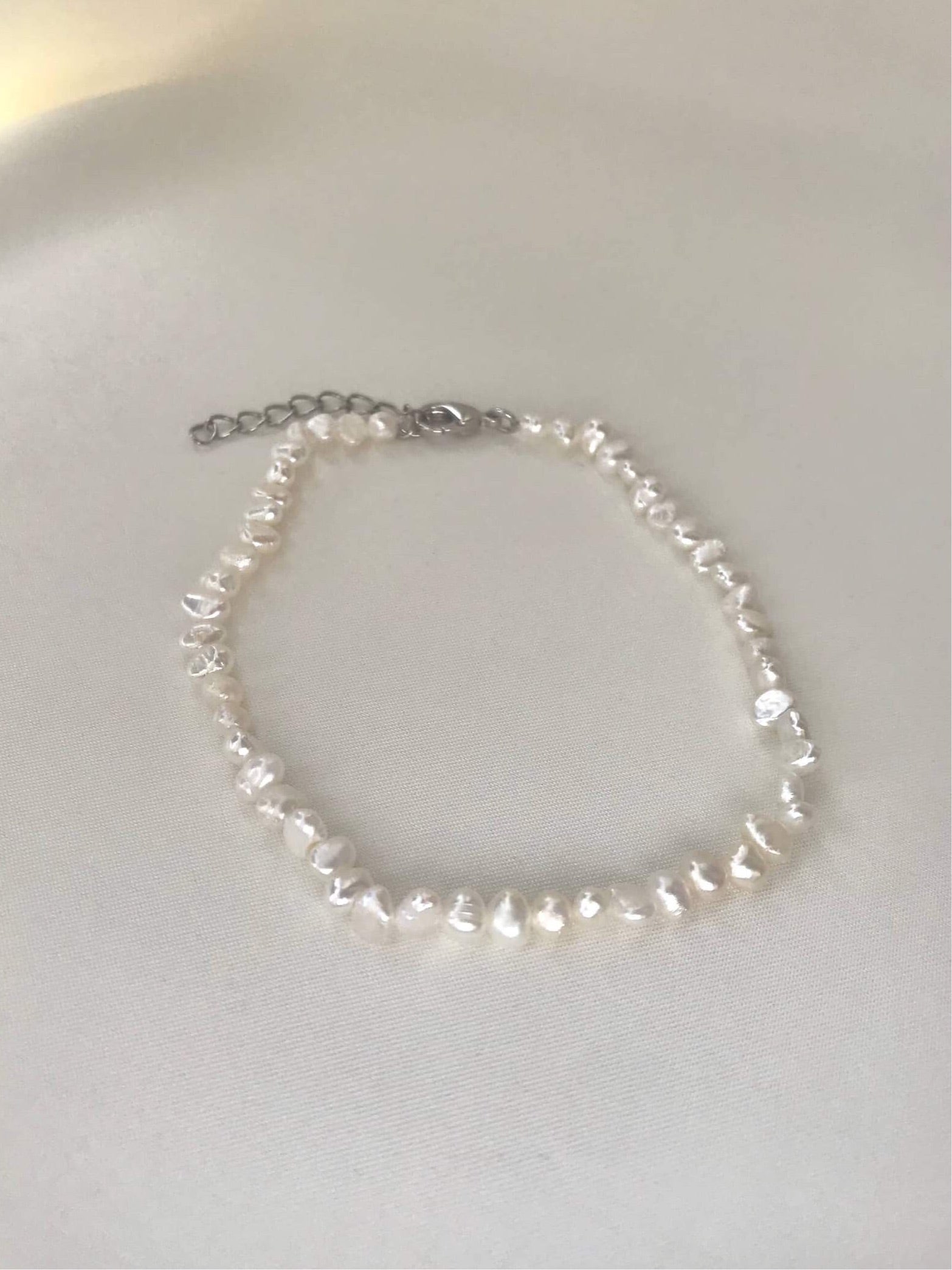 Nia Irregular Pearl Anklet