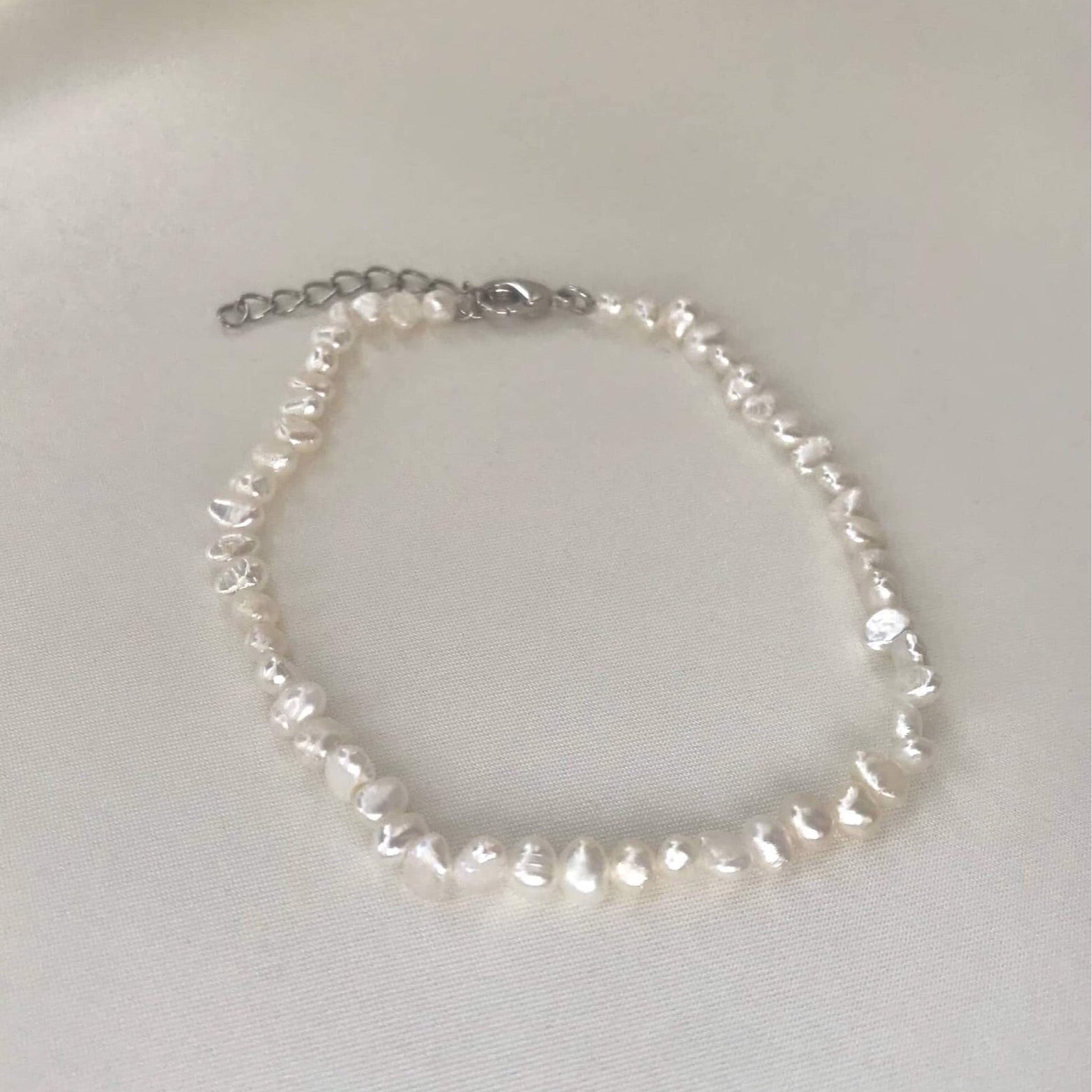 Nia Irregular Pearl Anklet