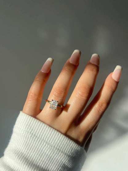 Elara Radiant Cut Plain Band Sterling Silver Solitaire Ring- Gold