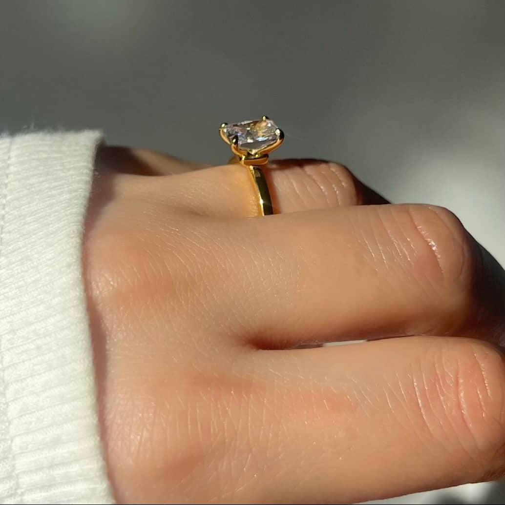 Elara Radiant Cut Plain Band Sterling Silver Solitaire Ring- Gold