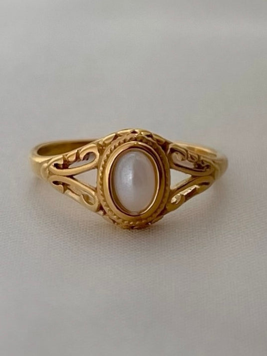 Alayna Pearl Detail Gold Ring