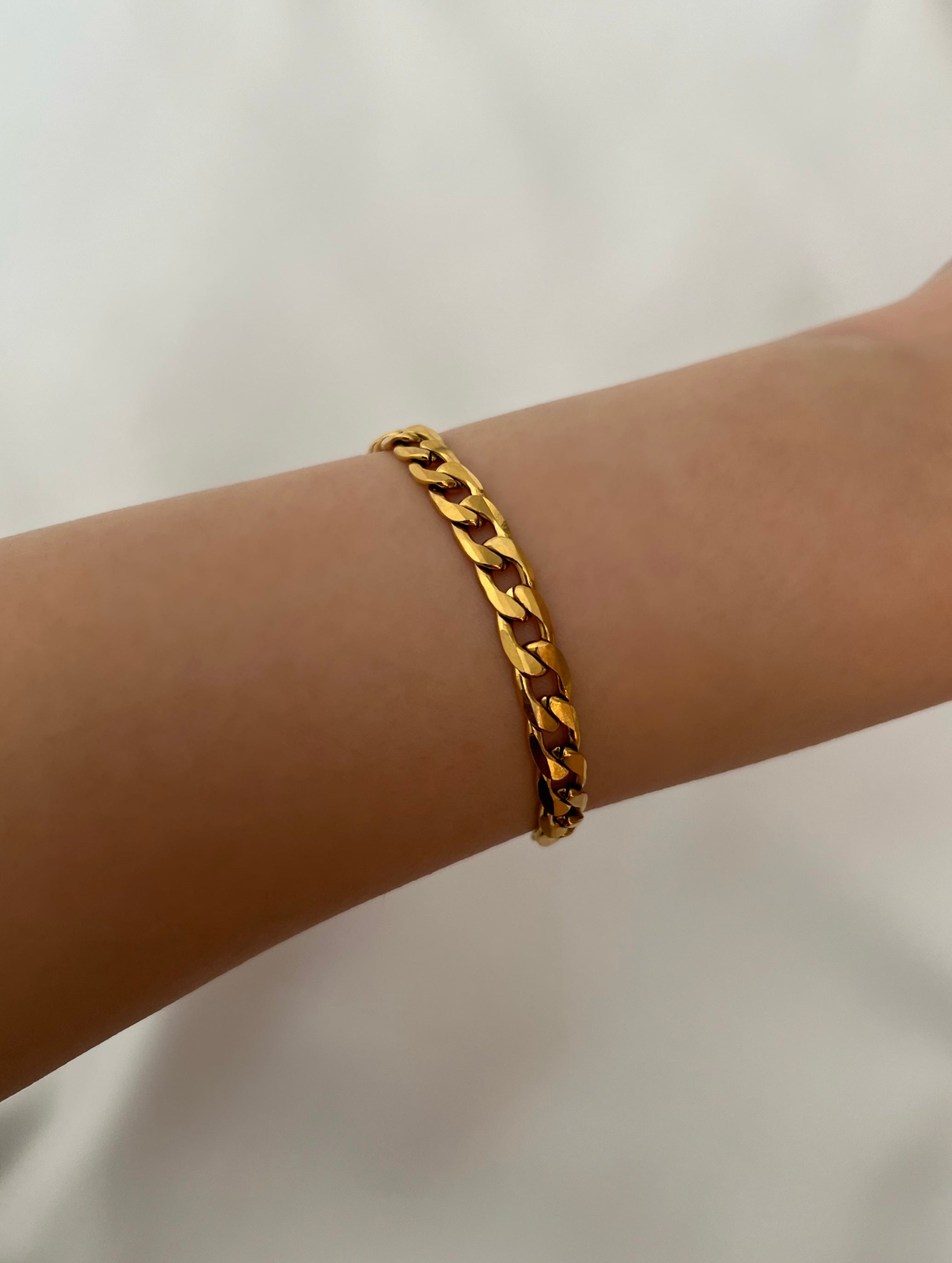 Flat Cuban Chain Bracelet